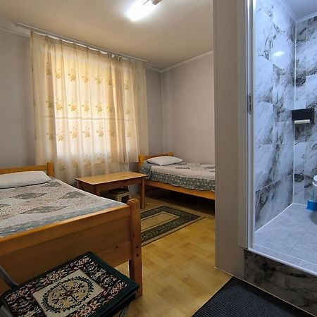 Town Yard Hostel Ulaanbaatar Exterior photo